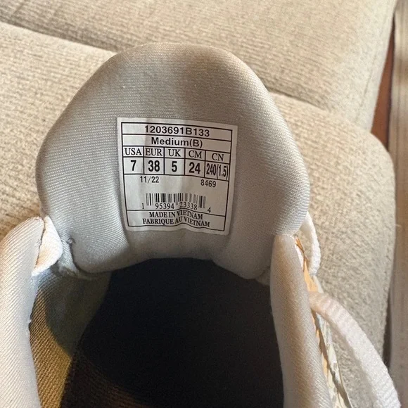 Brooks Women's Athletic Shoes - White and Orange - Picture 4 of 4